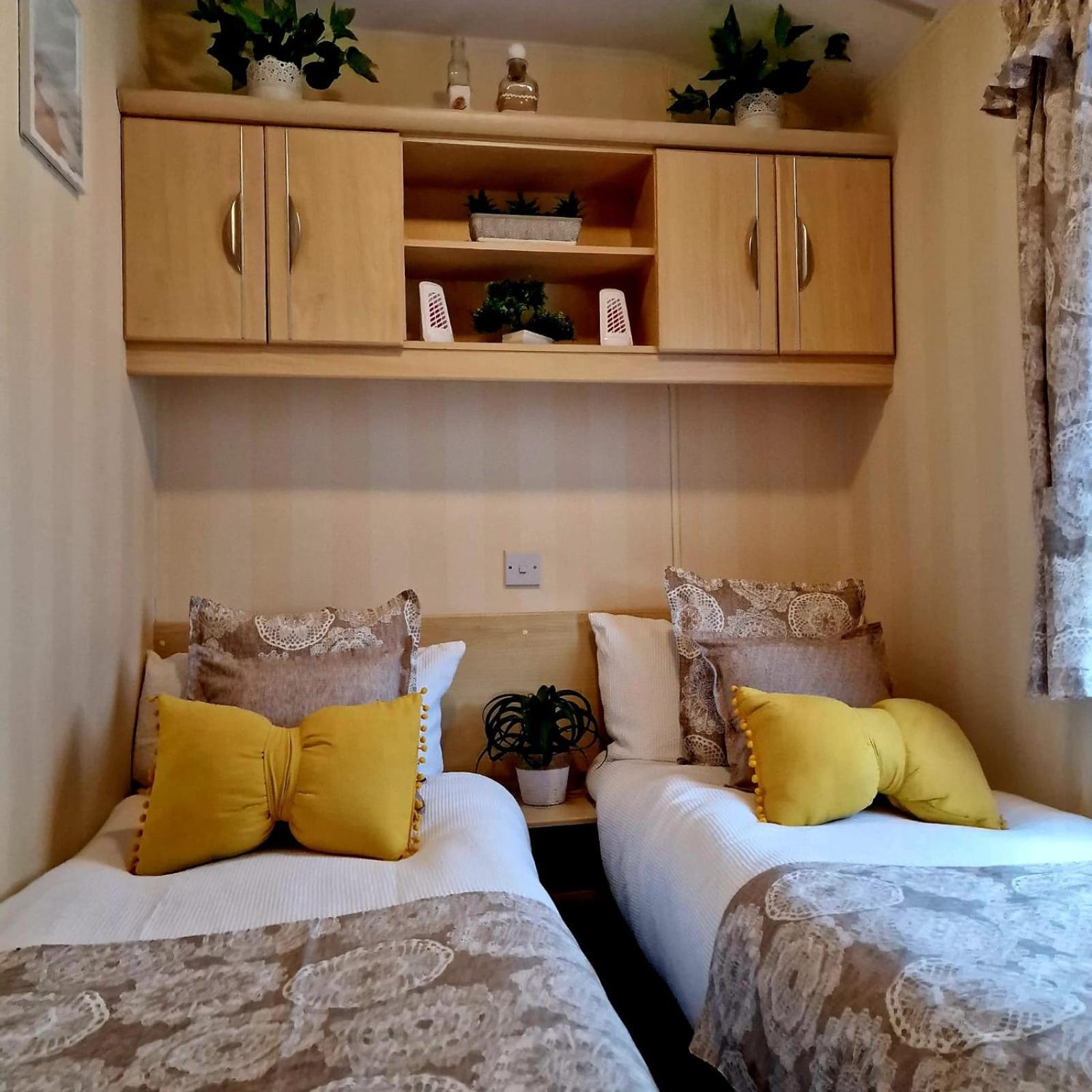Sunshine Atlas Glamping Retreat Jaywick Sands Exterior foto
